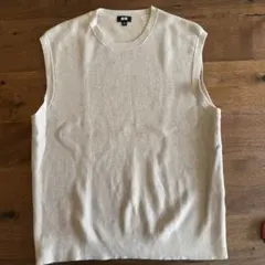 ユニクロ　クルーネックベスト　ベージュ　オーバーサイズ