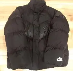 NIKE ダウンジャケット ブラック Mサイズ 値下げ承ります - メルカリ