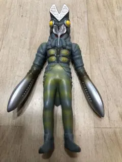 ウルトラマン　ソフビ　バルタン星人