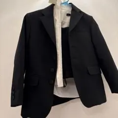 黒のストライプスーツジャケットとショートパンツセット120cm