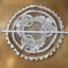 花模様 刺繍レース テーブルセンター約直径26センチ
