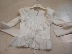 24SS◆リナシメント◆素敵シフォンフリル！美デコルテ”白リヴ編みニットカーディのサムネイル