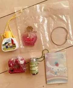 サンリオ　カプセルトイ５個セット