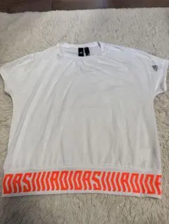 adidas ホワイト Tシャツ オレンジロゴ