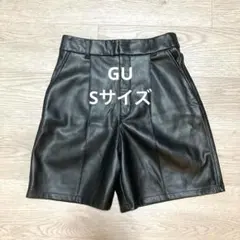GU フェイクレザー ショートパンツ 合成皮革 Sサイズ 黒