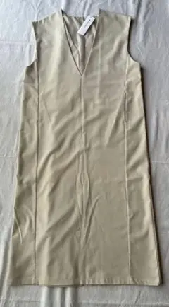 新品 Vネックジャンスカ　グローバルワーク