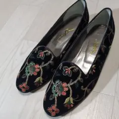 2025年最新】Yves Saint Laurent レディース フラットシューズ・バレエ