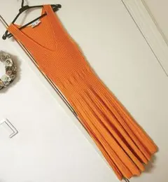 サイズS美品✩⡱ZARA ザラ ニットスケーターミディノースリーブワンピース