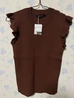 INGNIのフリルノースリーブ