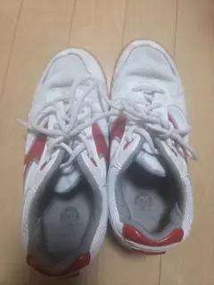 jkトレーニングシューズ ホワイト/レッド