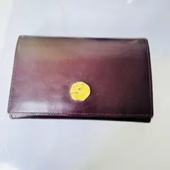 美品　YUKIKO HANAI 財布 二つ折り がま口 金 ロゴ ボルドー 高級