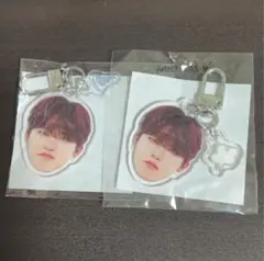 treasureジョンウ 顔アクキー2種セット