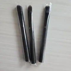 クレ・ド・ポー ボーテ ファンデーションブラシ 3本セット