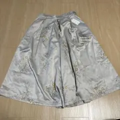 alicia PAGEBOY 花柄　シルバー ガウチョパンツ　未使用