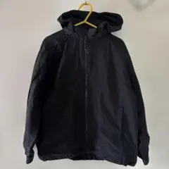 UNIQLO 黒 フード付きジャケット 120