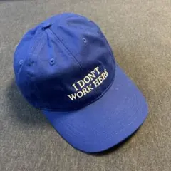 idea books 「i don’t work here」 キャップ