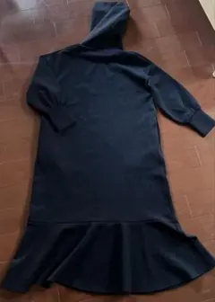 【フランドル】フード付きフレアスカートワンピース