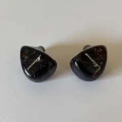 QoA Mimosaブラック　3.5mm 有線イヤホン