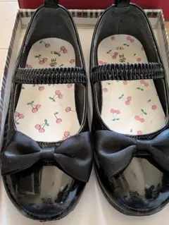 SHOO・LA・RUE ブラックフォーマルシューズ 18.0cm