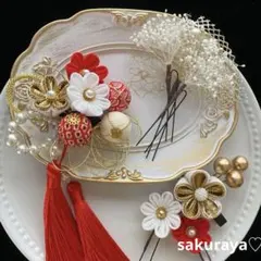 【389】つまみ細工髪飾り　卒業式袴　七五三成人式　結婚式ショートヘア朱色白金