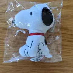 スヌーピー　ボールチェーン付き　　カプセルトイ