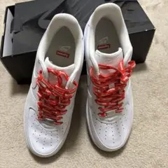 Supreme Nike Air Force 1 ホワイト