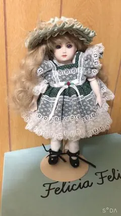 ビスクドールのサムネイル