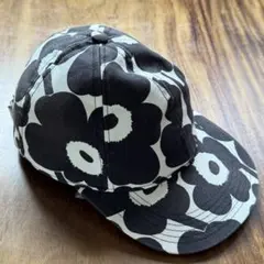 marimekko 総柄　コットンキャップ　ブラック　日焼け特価