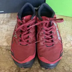 inov-8 トレイルランニングシューズ グリーン 28.0 箱無し - メルカリ