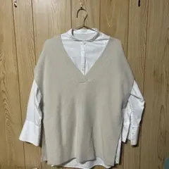 ベージュ ニット Vネック ベスト 白シャツ付き