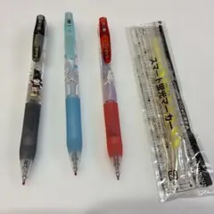 ボールペンと蛍光ペンとノートのサムネイル