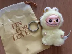 POP MART PIN FOR LOVE イニシャル ラブブ【Ｆ】