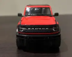 Ford Bronco ミニカー 赤 1/64