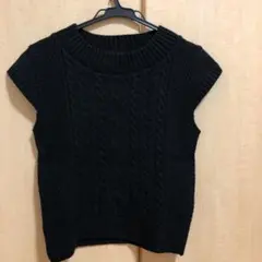 ニット  ベスト　BeBe  べべ　子ども服　ブラック　150cm