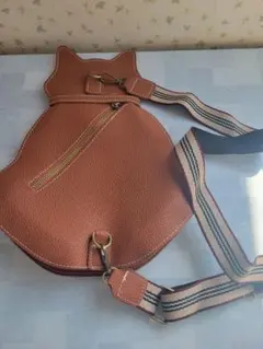 猫型　ボディーバッグ　ブラウン