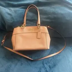 【極美品】コーチ ショルダーバッグ 2WAY ハンドバッグ ベージュ系 チャーム