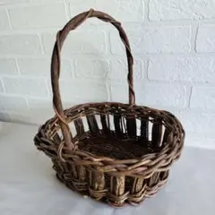 持ち手付き籠　バスケット