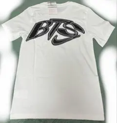 BTS nikebyyou NIKE Tシャツ Sサイズ white bigT - メルカリ