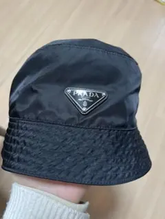 2026年最新】prada バケットハット 白の人気アイテム - メルカリ