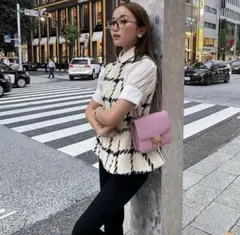 sheller シェリエ　千鳥柄ペプラムトップス sheller シェリエ ペプラムトップス 千鳥柄