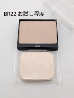 シャネル ル ブラン ブライトニング コンパクト リフィル BR22のサムネイル
