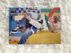 Stray Kids　スキズ　TOY WORLD　バンチャン　Bang Chan