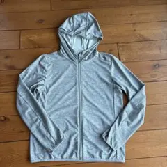 UNIQLO エアリズム フード付き UVカット パーカー 150