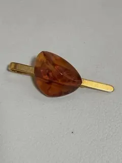 琥珀風葉デザインブローチ　ゴールド