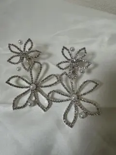 フラワーモチーフイヤリング