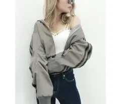 GYDA ラインショートブルゾンのサムネイル