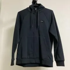 Under Armour プラック 黒 フルジップパーカー