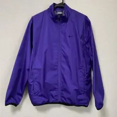 NIKE,ナイキ,スポーツウェア,ウィンドブレーカー,防寒,ナイロンジャケット