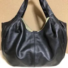 美品　本革　黒　レザー　トートバッグ　レディース　A４　革バッグ　BK L