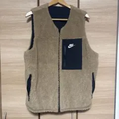 Nike リバーシブルフリースジャケット ベージュ/ブラック